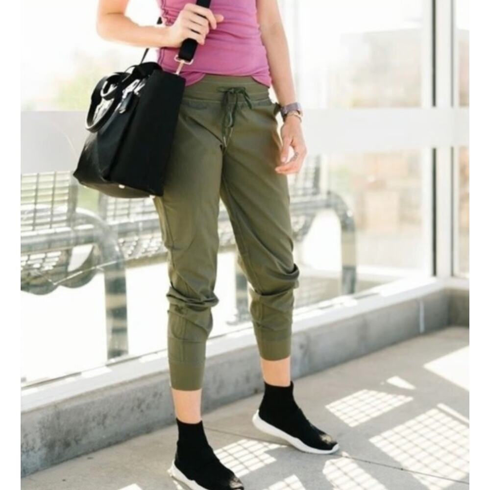 Zyia Active Olive Green Stretch Trail Jogger Pants - XL - Picture 9 of 10